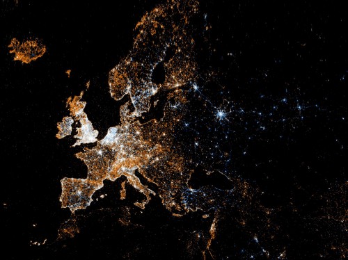 Geo-localized data from social media uploads Europe